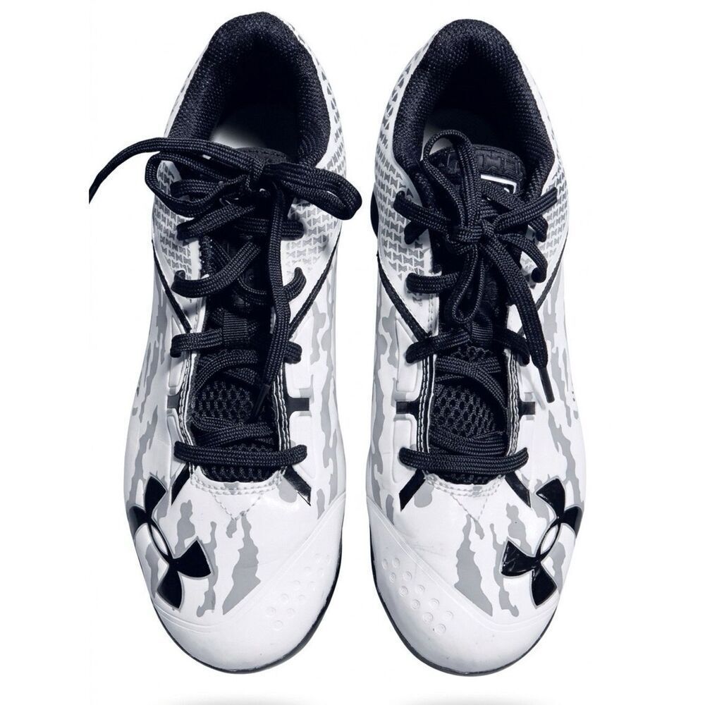 UNDER ARMOUR CLEATS